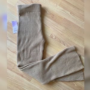 *NEW*Wild Fable flare pants